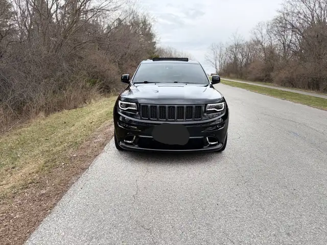 2014 Jeep Grand Cherokee SRT SAFTIED - Photo 2