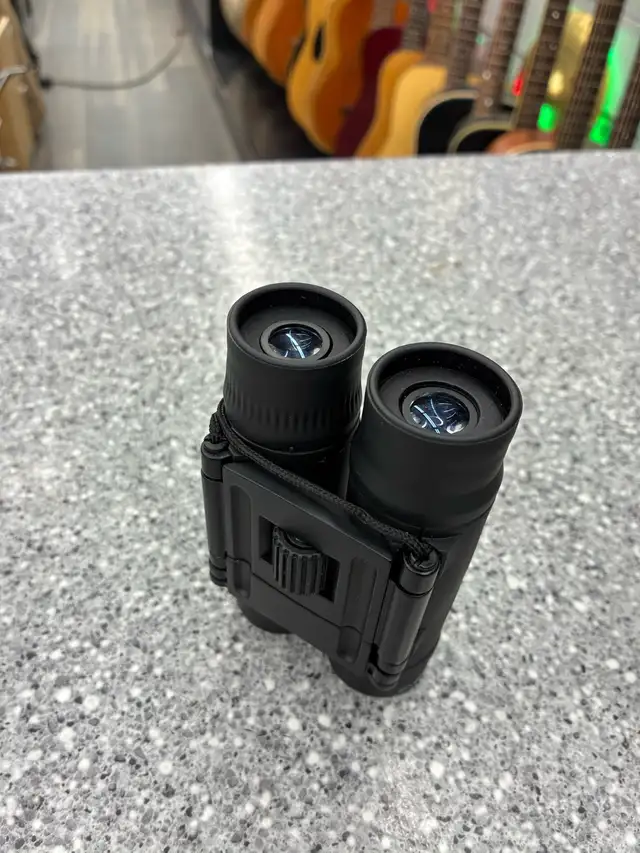 Tasco 15x25 Binoculars - Photo 3