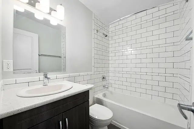 3 Bedroom Apartment for Rent - 1475 Bloor Street - Photo 14