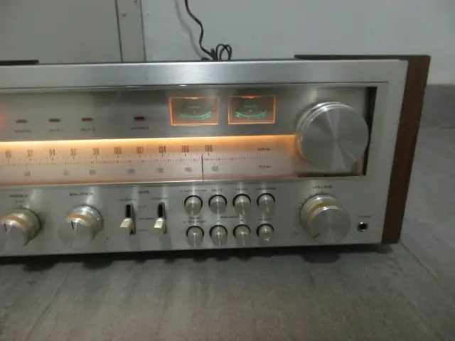 Realistic Vintage stereo receiver  STA 2000 - Photo 4