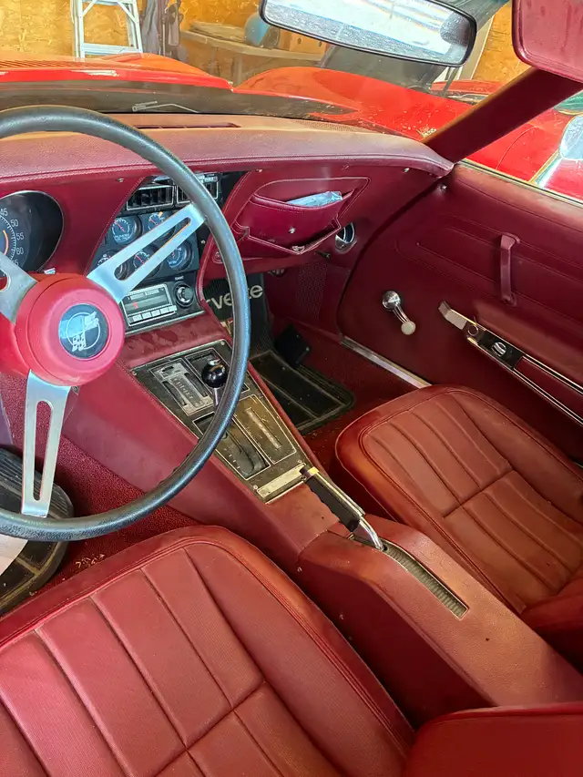 1975 Corvette Convertible - Photo 10