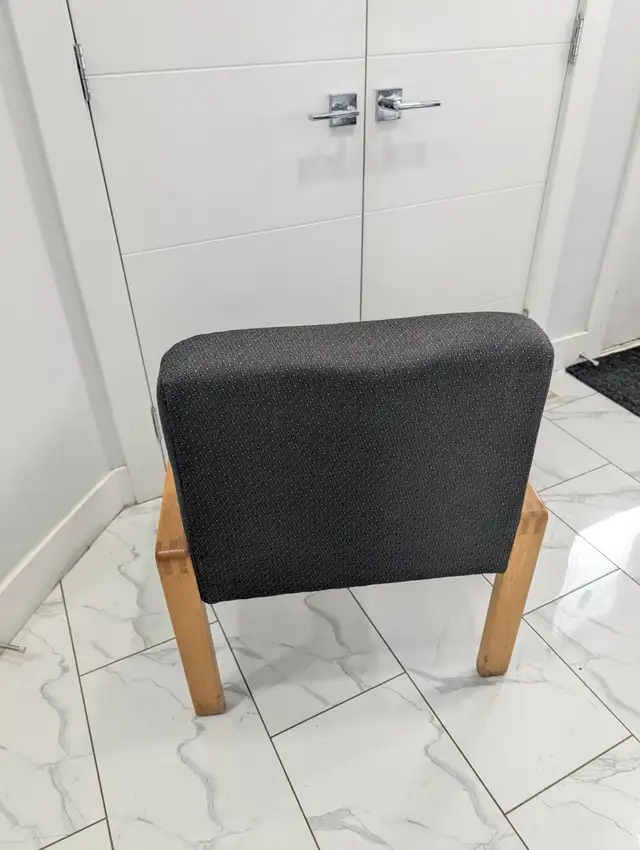 Wood Guest/Reception Chair with Cushion - Photo 2