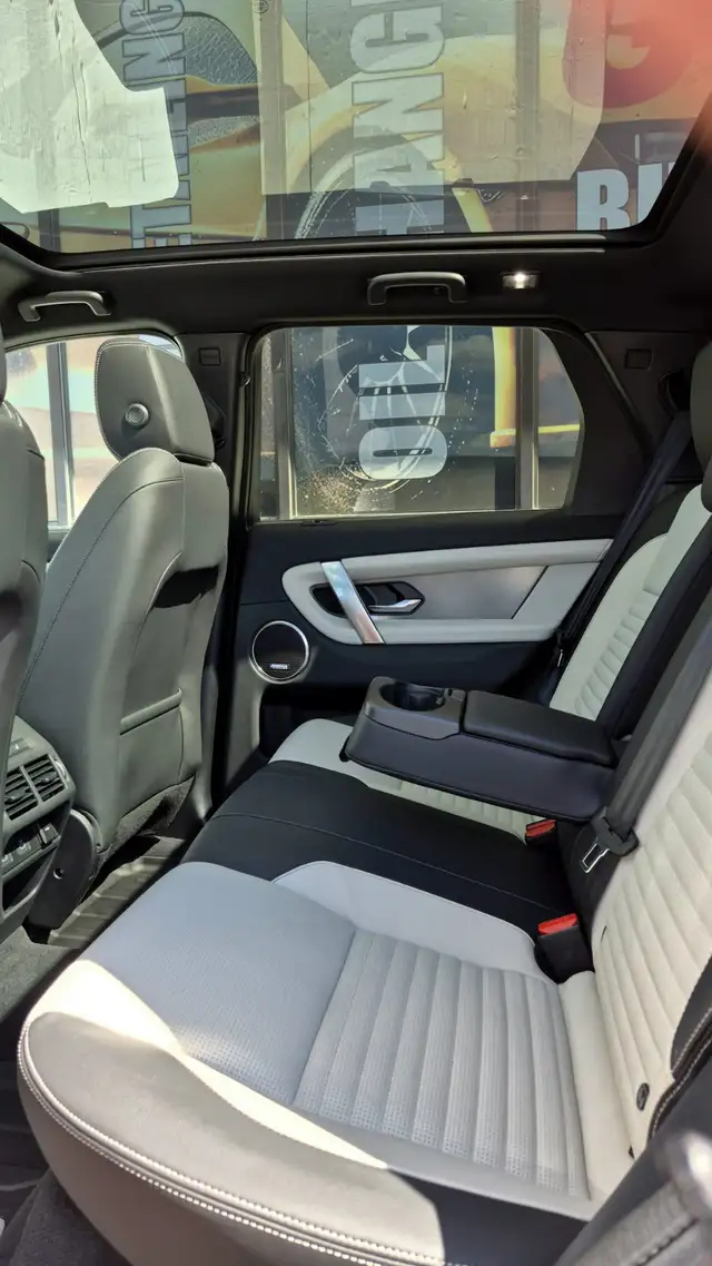 2025 Land Rover Discovery Sport Dynamic SE - Photo 7