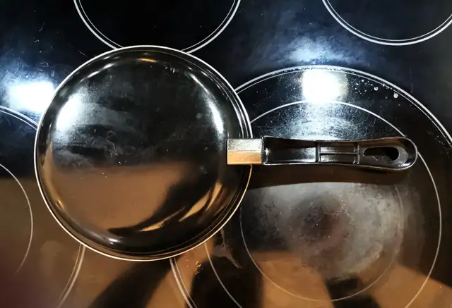 8 inch Non Stick Frying Pan - Photo 5