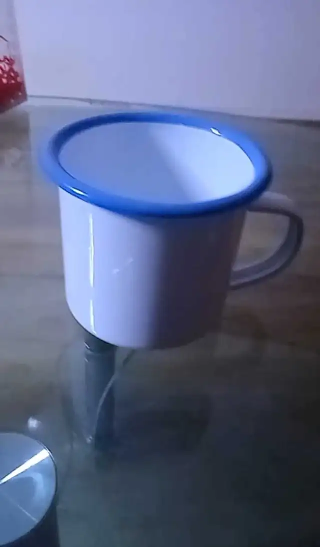 tasses en émail vintage disponible - Photo 2