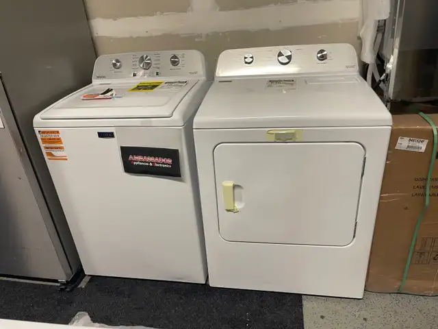 NEW Maytag Top Washer & Electronic Dryer Set (White)