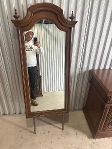 Free delivery used Vintage Ornate Wooden Wall Mirror - Photo 2