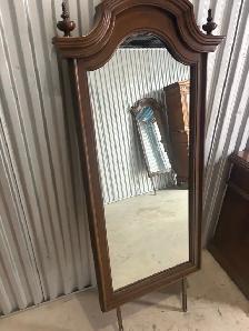Free delivery used Vintage Ornate Wooden Wall Mirror - Photo 3