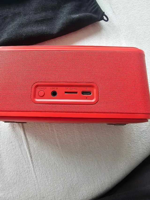 DOSS Bluetooth Speaker BRAND NEW - Photo 2