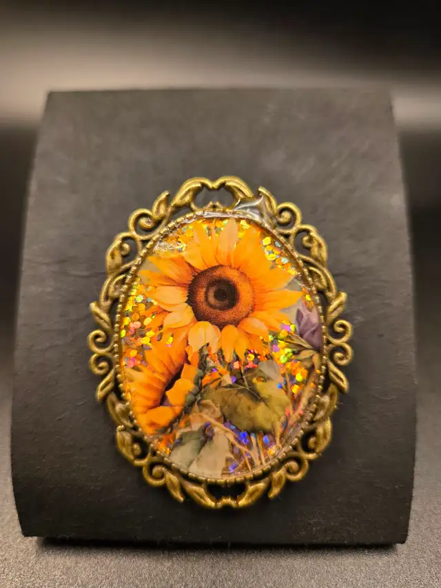 My Handmade Flower Brooches (part 1of2) - Photo 2