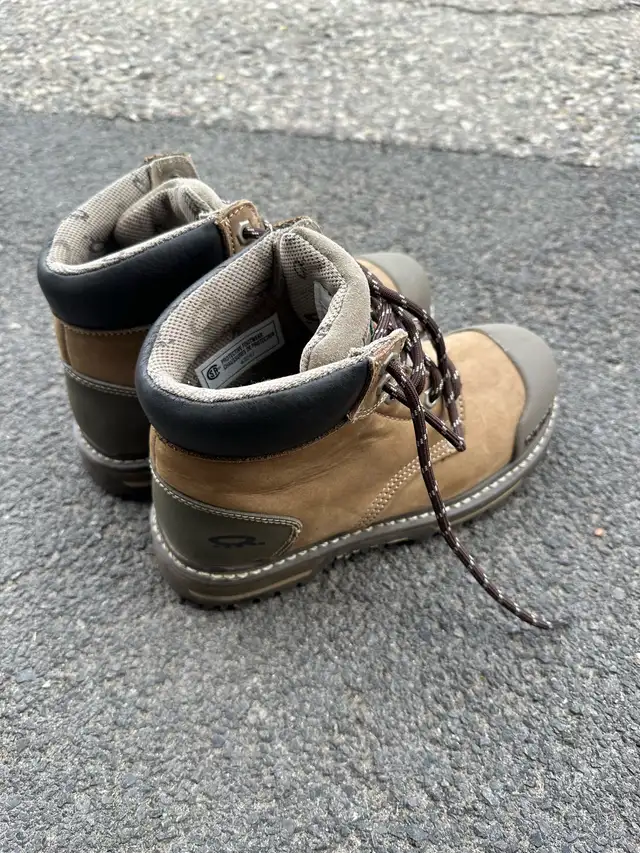 Ladies Steel Toe Boots - Photo 2