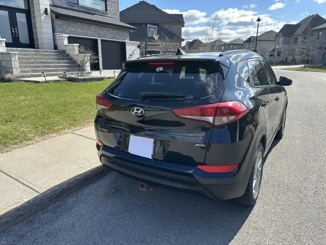 2018 Hyundai Tucson SE AWD (1 taxe) - 1 seul propriétaire - Photo 3