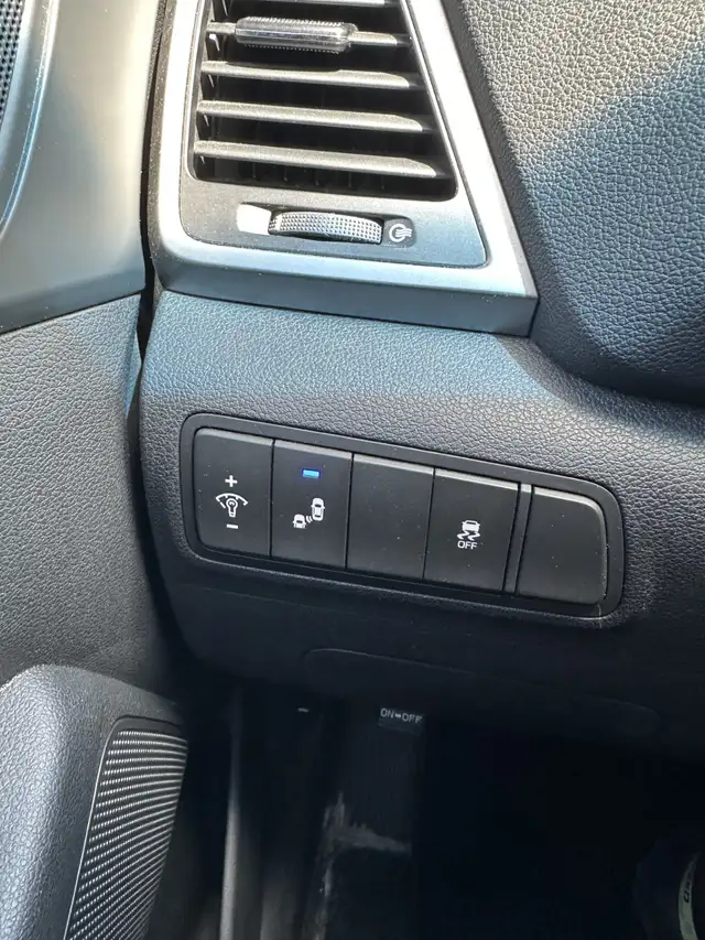 2018 Hyundai Tucson SE AWD (1 taxe) - 1 seul propriétaire - Photo 7