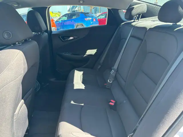 2021 Chevrolet Malibu 4DR SDN LT - Photo 14