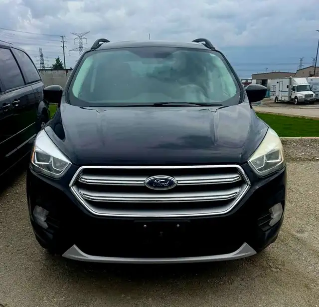 2017 Ford Escape SE – Fully Loaded (As-Is)