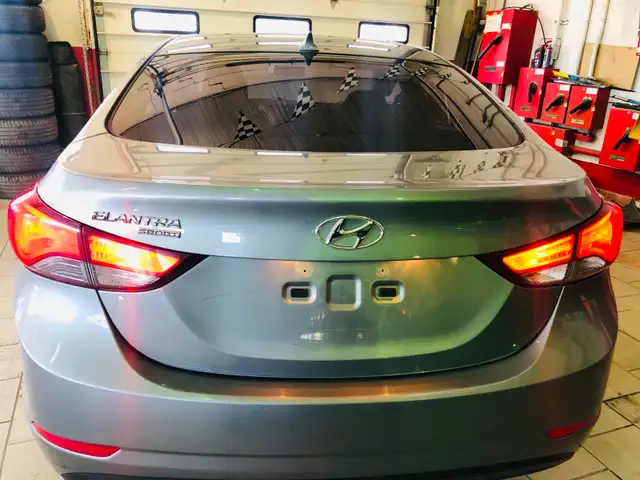 GARANTIE/ HYUNDAI ELANTRA SPORT/ TOIT OUVRANT/ COMME NEUVE/BIJOU - Photo 6