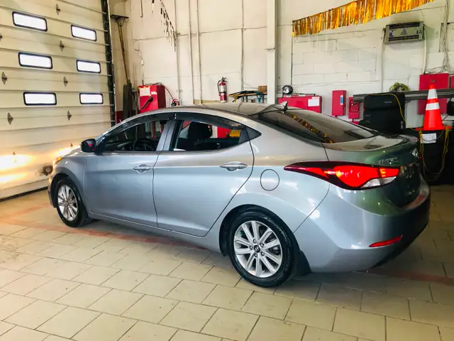 GARANTIE/ HYUNDAI ELANTRA SPORT/ TOIT OUVRANT/ COMME NEUVE/BIJOU - Photo 7