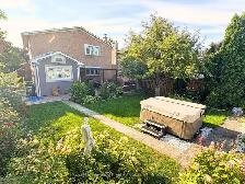 ✨ PRIVATE BACKYARD OASIS IN MISSISSAUGA – YOUR PERFECT FAMILY HO