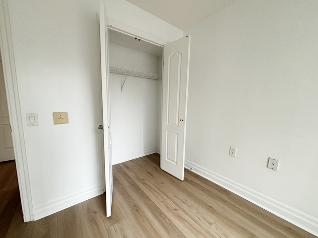 1 Bedroom condo for rent w/ parking at North York Centre - Photo 3