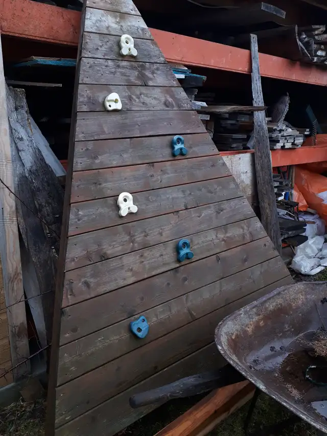 PALISSADE ET GLISSOIRE POUR MODULE DE JEUX EXTÉRIEUR