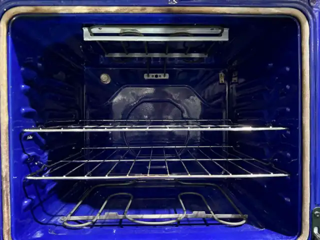 LG Bundle Deal (Stove, Washer & Dryer Free Delivery) $1395 - Photo 9