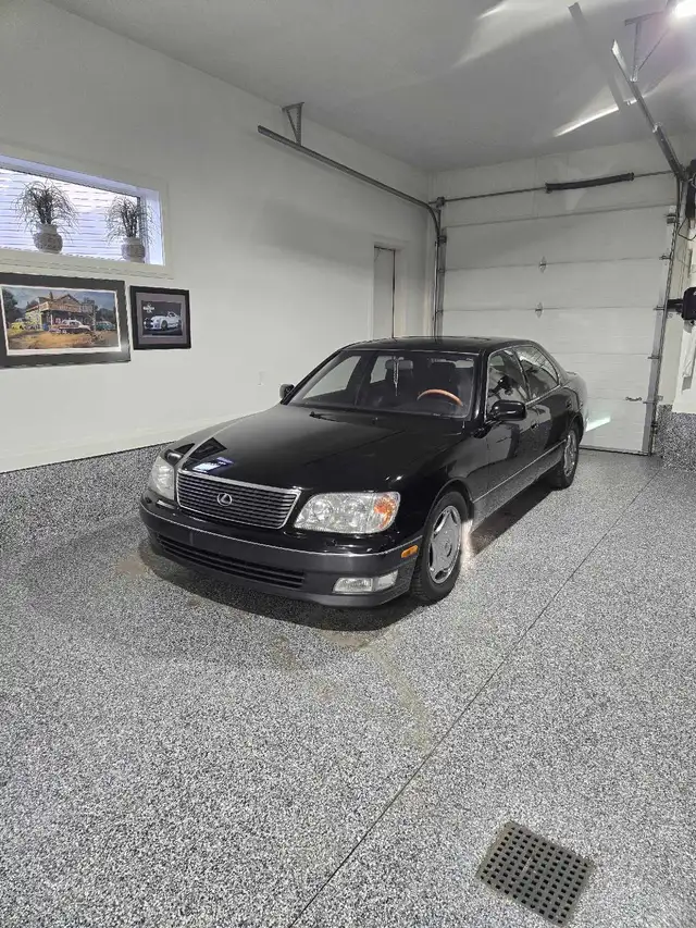 2000 Lexus LS 400 - Photo 8