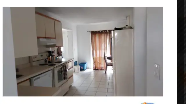 Room with private bathroom available ! - Photo 4