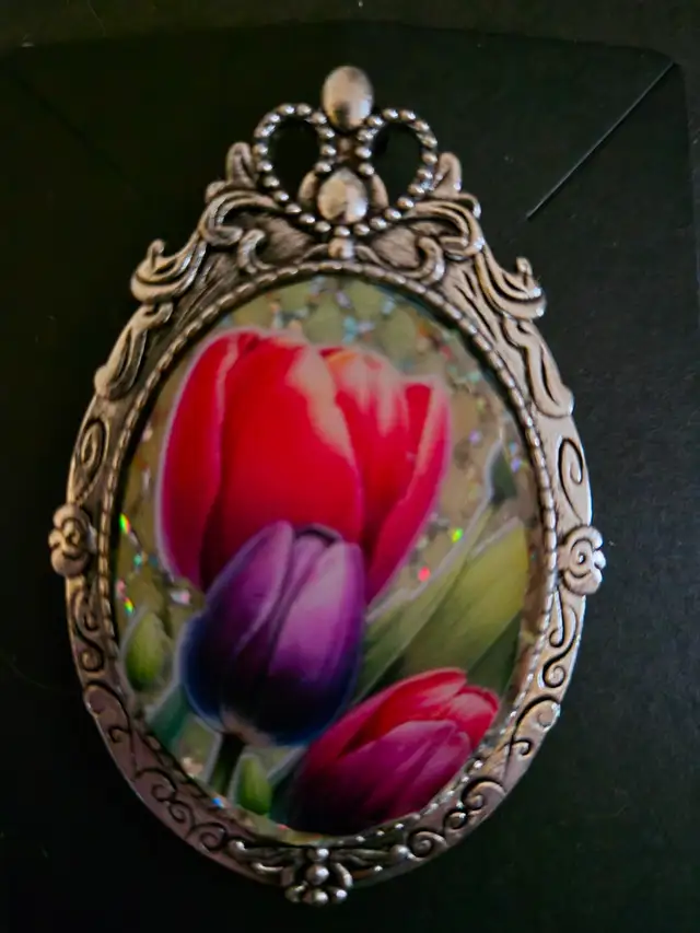 Stunning Flower Brooches - Photo 9