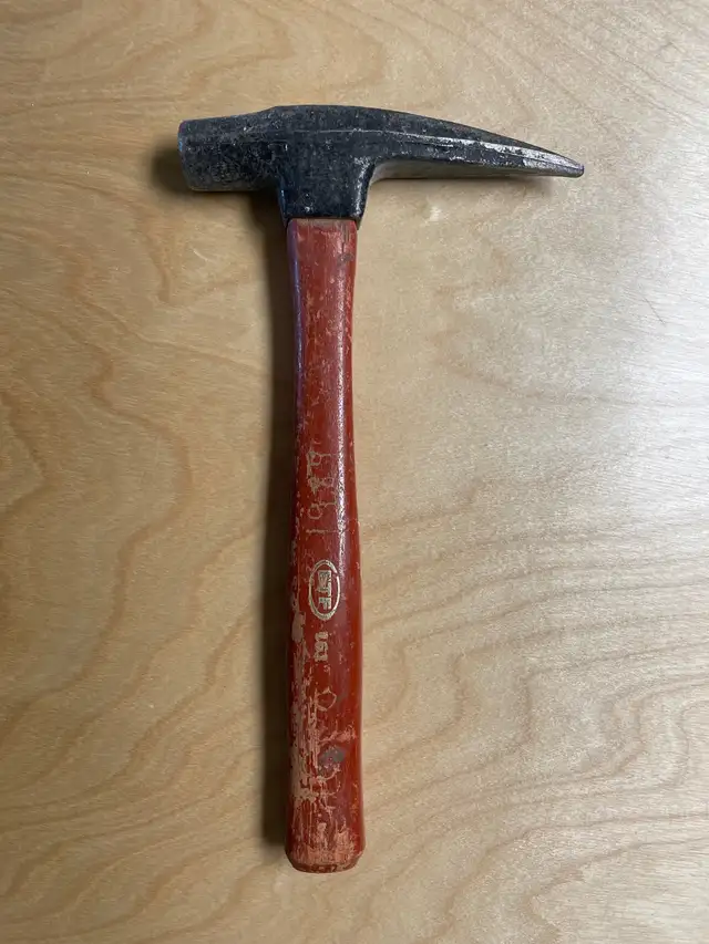 A Good ROCK HAMMER