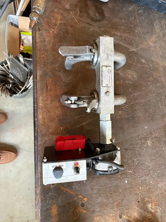 Milwaukee Cordless Crawler