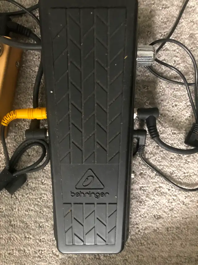 Guitar pedals cheap - Photo 2