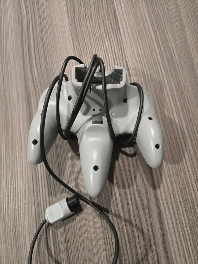 Original Nintendo 64 controller, GREY - Photo 2