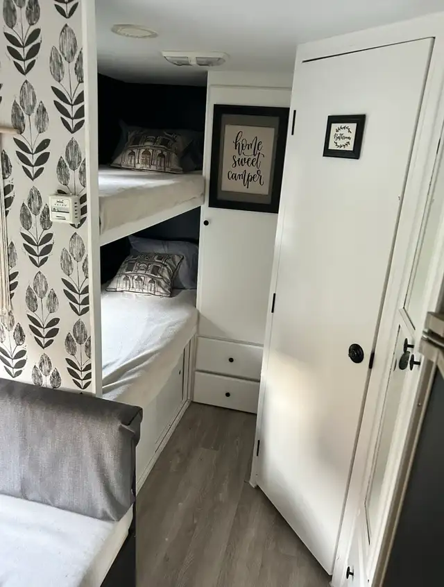 2002 Fleetwood Terry Trailer - Photo 4