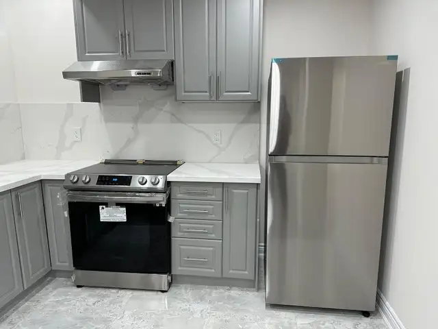 2 Bedroom Basement Apartment - Photo 3