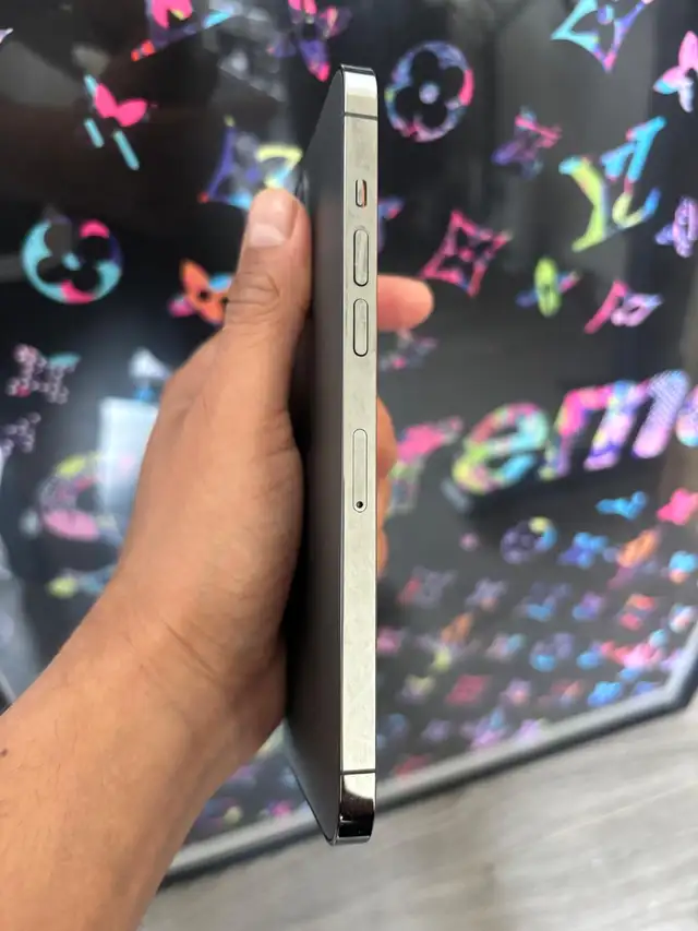 iPhone 12 Pro Max 256gb display changed Airpods Pkg/Delivery - Photo 7