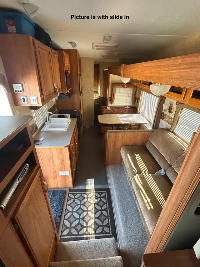 Fifth-Wheel Travel Trailer - Photo 5