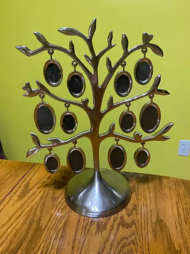 Papyrus Family Tree For Sale - Photo 6