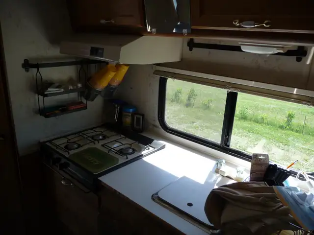 1994 Adventurer Slumber Queen 8ft Camper - Photo 7