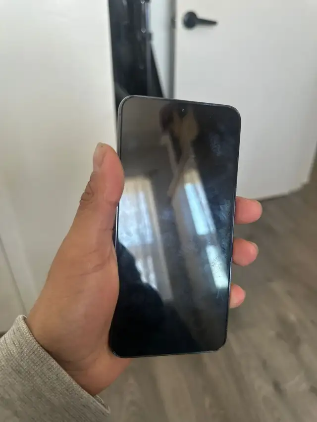 Samsung Galaxy S22 256GB Airpods/Charger Set/Delivery - Photo 9