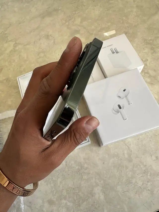 iPhone 13 Pro 256gb 0.5 issue Airpods/Charger Set/Delivery - Photo 6