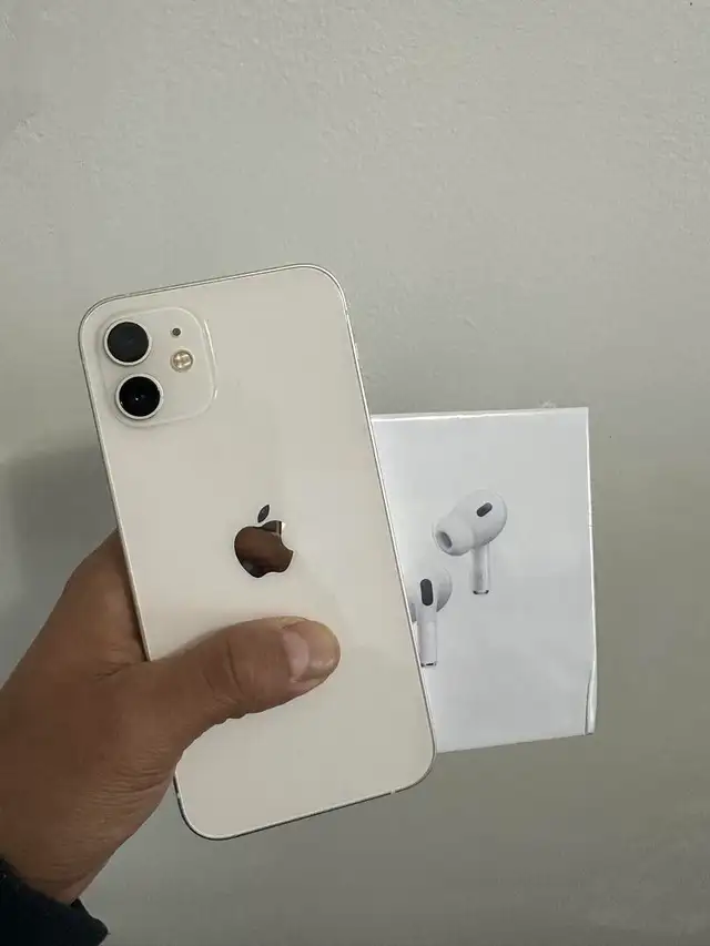 iPhone 12 256gb Changed battery Airpods Pkg/Delivery