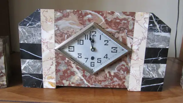 FABULOUS LOOKING 3 PIECE ART DECO FRENCH MARTI MARBLE CLOCK SET - Photo 6