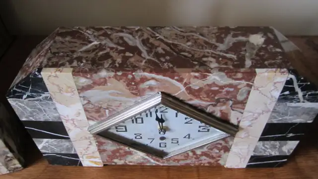 FABULOUS LOOKING 3 PIECE ART DECO FRENCH MARTI MARBLE CLOCK SET - Photo 9