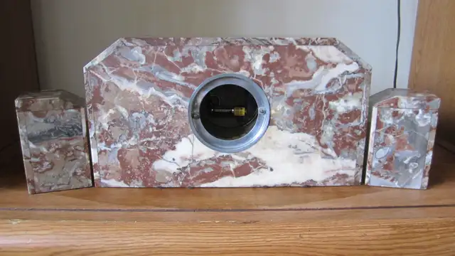 FABULOUS LOOKING 3 PIECE ART DECO FRENCH MARTI MARBLE CLOCK SET - Photo 10