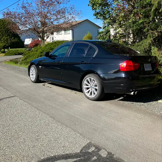 2011 BMW 328xi - Photo 4