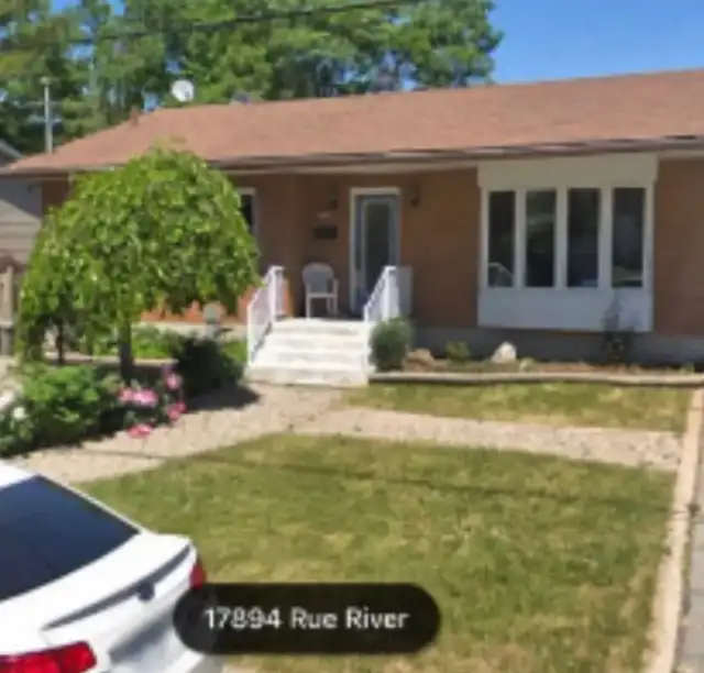 Room for Rent in Pierrefonds for  500$ call 514-235-7309