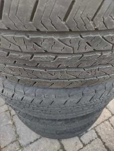4 pneus été Hankook Dynapro 275-60R20 très bon état.