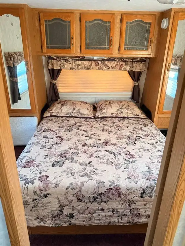 2005 Keystone Mountaineer Camper Trailer - Photo 7