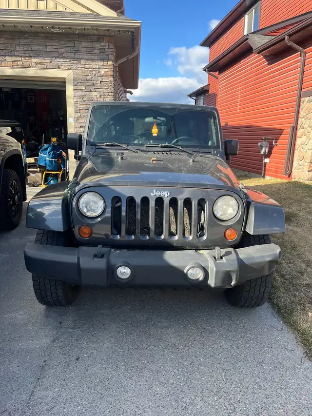 2010 Jeep Wrangler - Photo 2