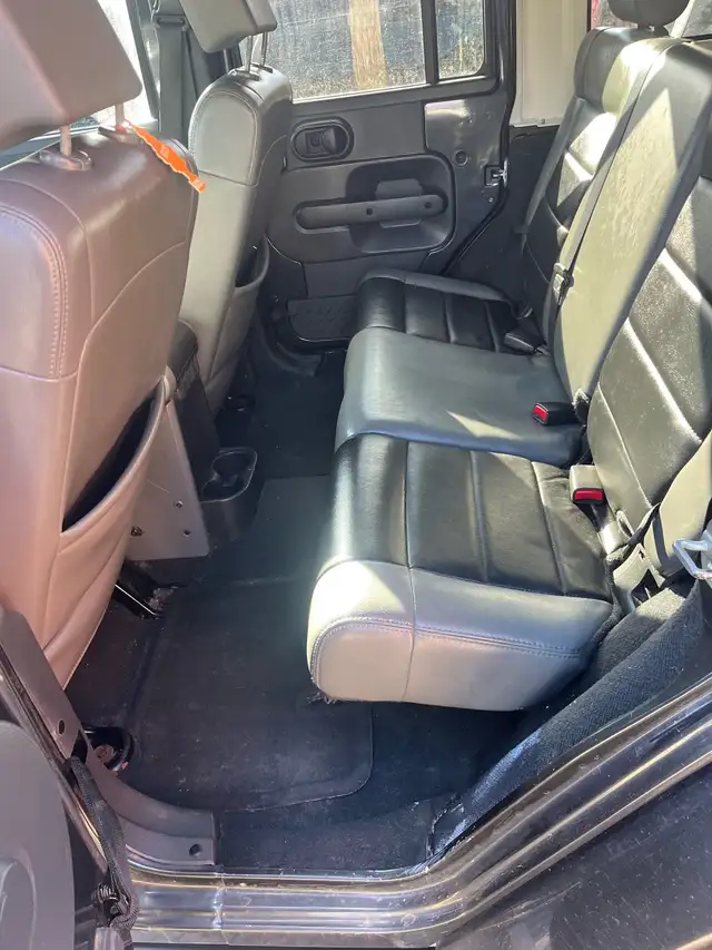 2010 Jeep Wrangler - Photo 7